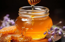 Медът ни прави по-красиви