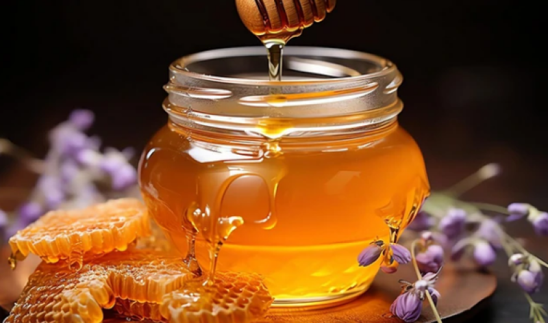 Медът ни прави по-красиви