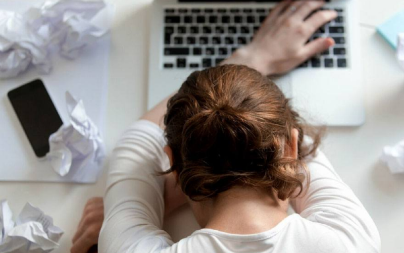 Над 2 млн. от работещите у нас са подложени на „тиха агресия”