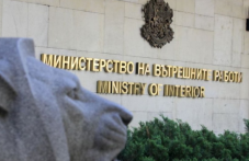 Диктува ли партийна централа на МВР? Чрез „списък с имена“ се готви политическa и бизнес разправа