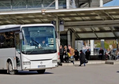 Автобусните билети в Пловдивско поскъпват с до 25% заради горивата