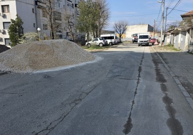 Започна ремонтът на ул. „Христо Ботев“ в Карлово