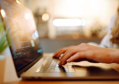 Плъзнаха фалшиви съобщения от името на НАП