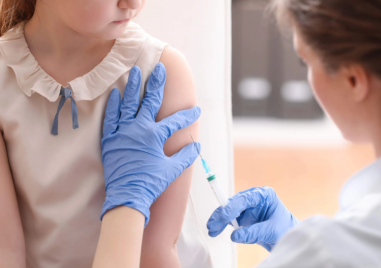 Пловдивски лекар: Антибиотиците не спират ваксинацията срещу морбили