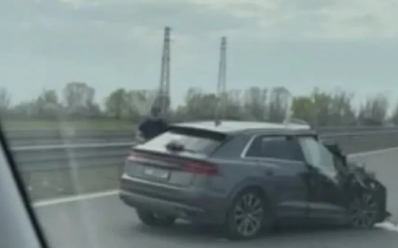 Ауди се заби в камион край Карлово