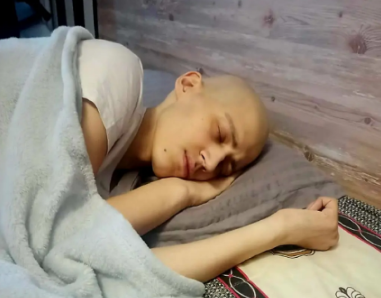 Росен е само на 20, а води тежка битка с онкологично заболяване