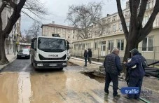 Авария на водопровод остави живущите до Ректората на Пловдивския университет без вода