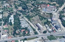 Изграждат водопроводи и канализация на черен път в „Южен“, където кипи строителство