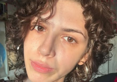 Радослава е само на 21, но се бори рак