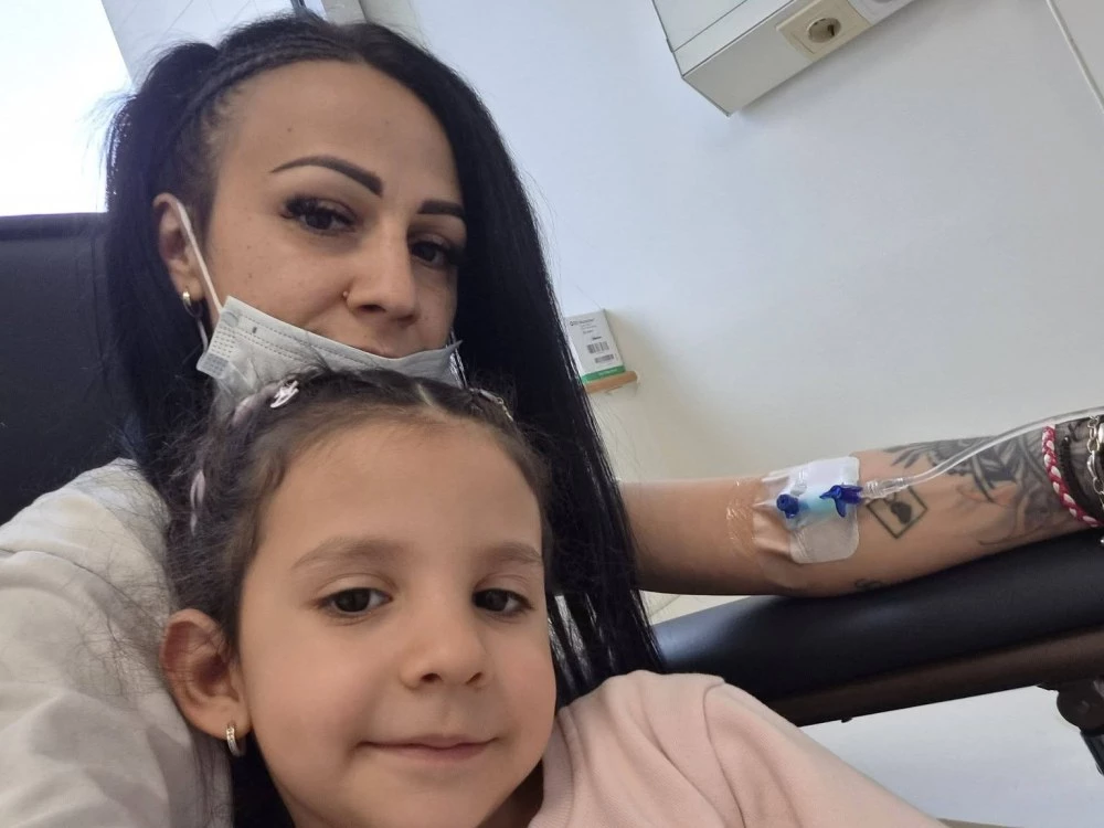 Нека помогнем на Галя! Младата майка води битка за живота си заради 4-годишната си дъщеря