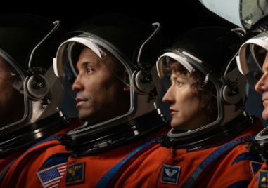 Мисията „Артемис 2“ се приближава все повече към Луната