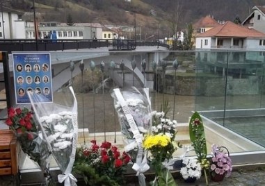 На този ден: Български автобус падна в река Лим, загинаха 12 деца