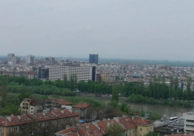 Втори ден без вода по високите етажи в Пловдив, още се работи по голямата авария