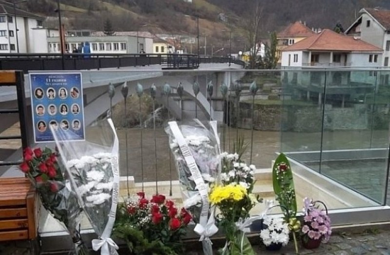 На този ден: Български автобус падна в река Лим, загинаха 12 деца