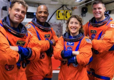 Мисията „Артемис II“ достигна луннана сфера на влияние