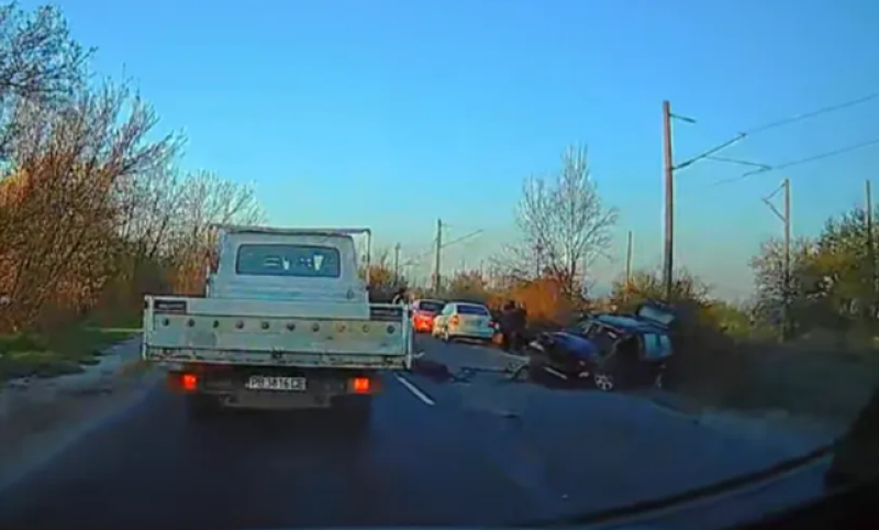 Тежка катастрофа стана край Черноземен