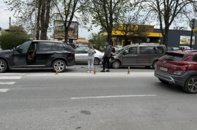 Два инцидента на една пешеходна пътека в Асеновград само за днес