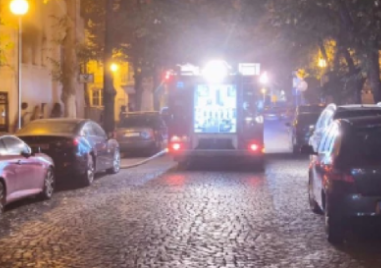 Пожари горяха в Пловдив и Раковски, има пострадали