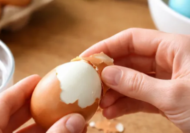 Трикове, с които ще белите яйцата за секунди