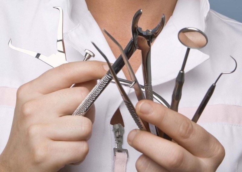 Българските стоматолози празнуват днес