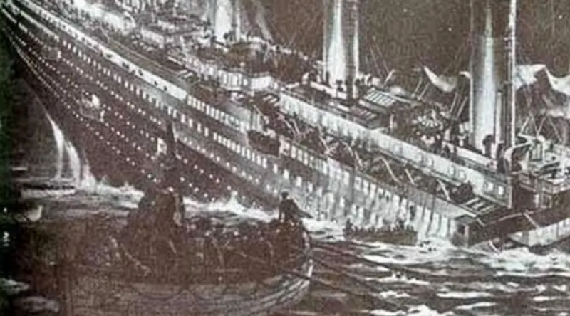 На този ден: Потъва Титаник