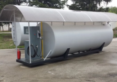 Инспектори погнаха селска бензиностанция в Асеновградско, блокираха над 13 хил. литра гориво