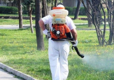 Продължава пръскането срещу акари в Пловдив