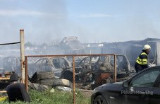 Голям пожар пламна в автоморга край Околовръстното