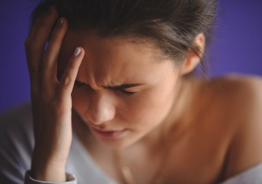 Какво стои зад честото главоболие при жените