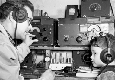 Радиолюбителите у нас и по света имат празник днес