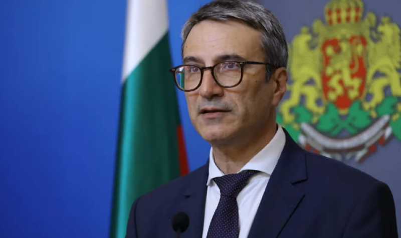 Ще останем ли без гориво - отговорът от министър Трайков