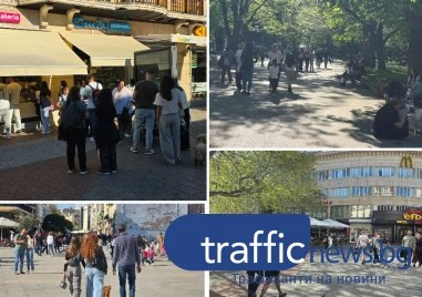 Пловдивчани съчетаха вота с неделна разходка, Главната и кафенетата препълнени