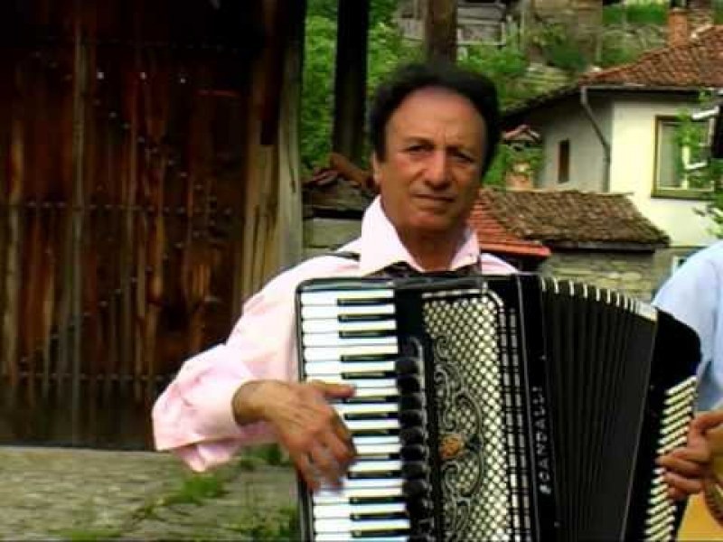 Да си спомни за виртуозния акордеонист Ибро Лолов, роден на днешната дата