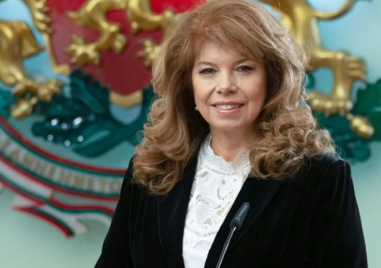 Кога президентът Йотова ще свиква Народното събрание