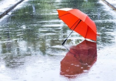 Обявиха жълт код за валежи за цяла Южна България