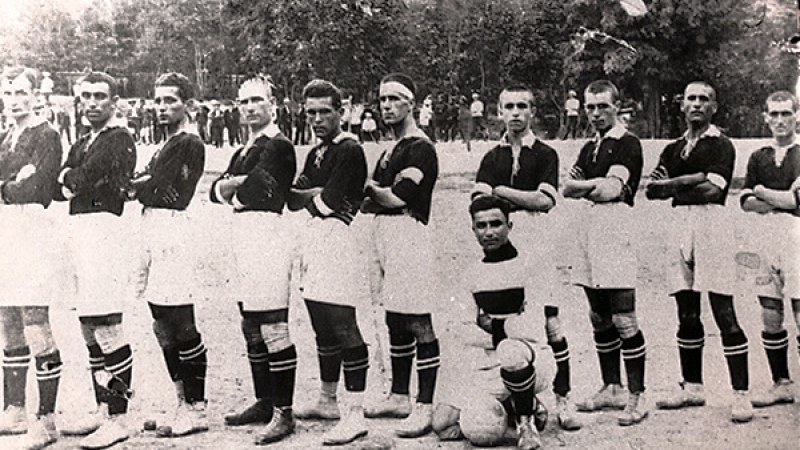 На този ден: Спечелена е първата купа в историята на българския спорт