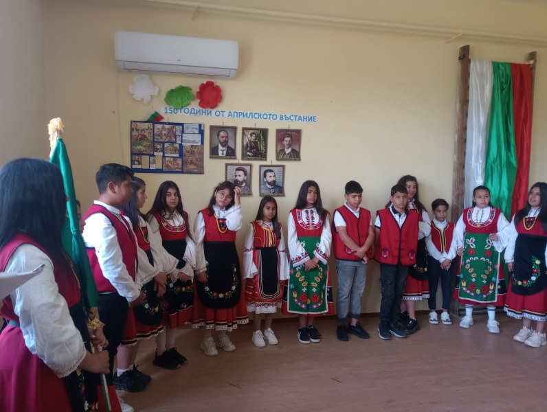 Деца от село Чалъкови почетоха с много инициативи 150 г. от Априлската епопея