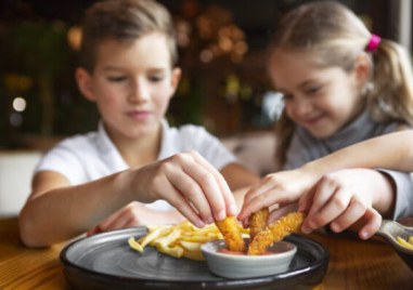 Опасните хранителни навици за детето - 5 грешки на родителите