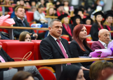 Иван Стоянов - гост на тържествената промоция на дипломантите от Факултета по обществено здраве