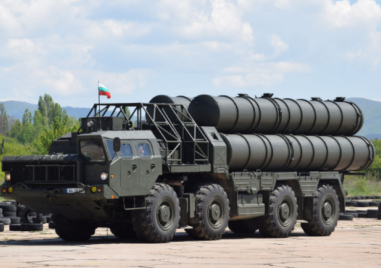 Военна техника ще премине днес в Карловско