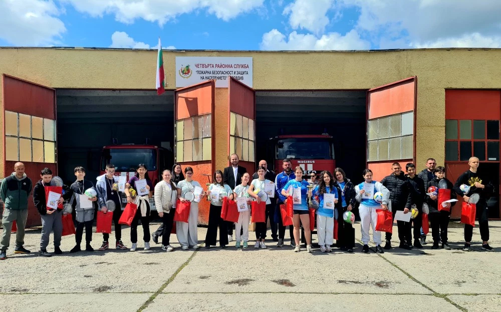 Бъдещи герои: Пловдивски ученици показаха умения при бедствия