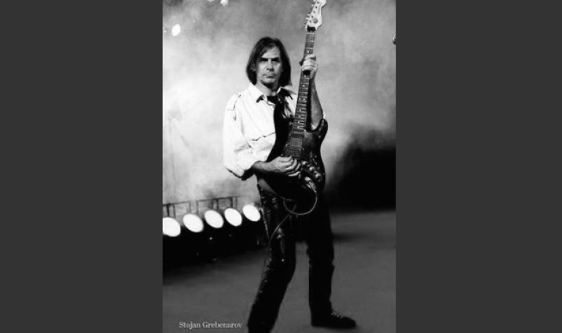 13 години без Петър Гюзелев - китаристът на “Щурците“