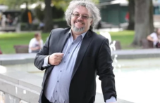 Манол Пейков отпада от парламента