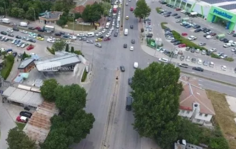 Неотложен ремонт затваря кръстовище на Кукленско шосе