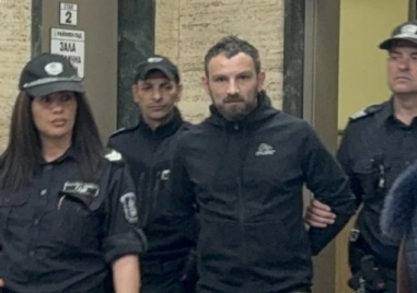 Малкият Адриан и баща му вероятно ще бъдат разпитани по делото за малтретиране от пастрока