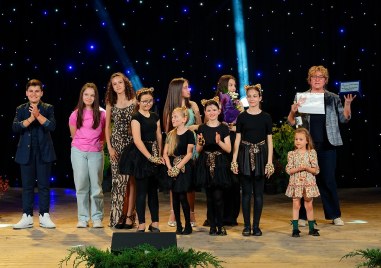 С гала концерт завърши конкурсът  „Петнадесет лалета“ в Хисаря, честито на наградените