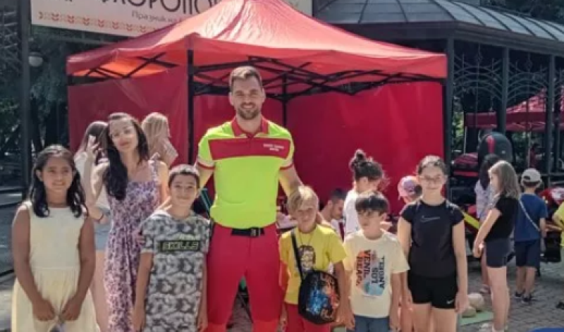 Дефибрилатори на обществени места могат да спасят хиляди животи