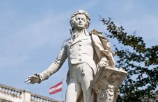 Пловдив празнува 270 г. от рождението на Моцарт с бутиков музикален проект