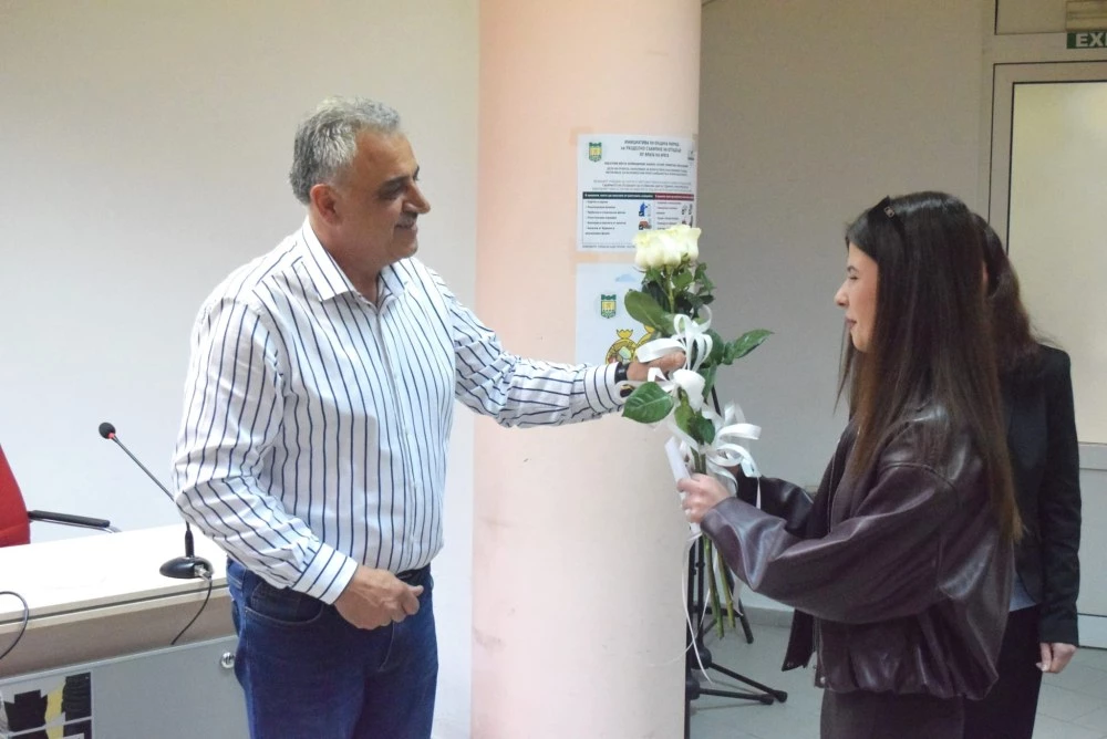 Димитър Иванов към абитуриенти: Учете, бъдете успешни и Община Марица да се гордее с вас