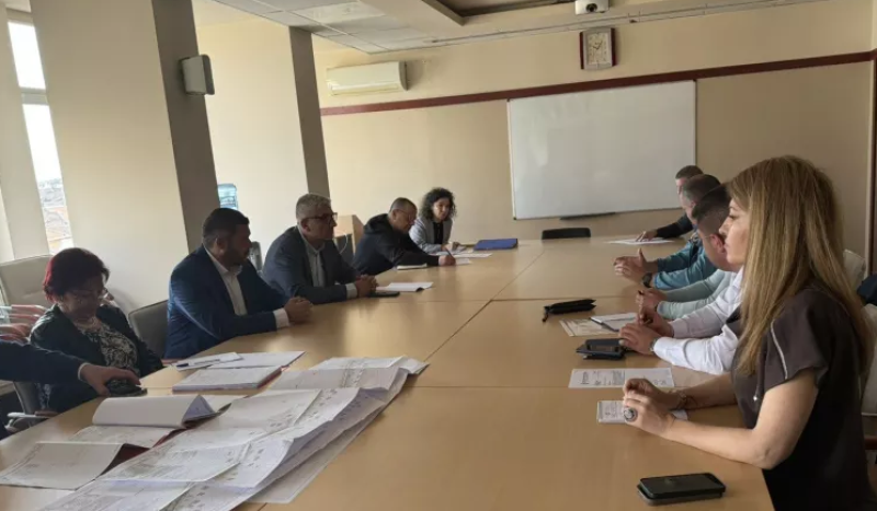 Ускоряват сроковете за ремонта на пътя Първенец-Лилково